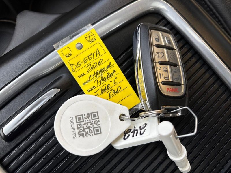 2020 Chrysler Pacifica Touring L PlusImage 25