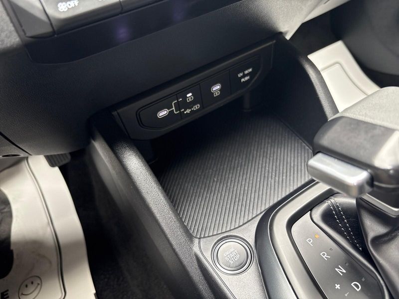Used 2025 Kia K4 LXImage 17