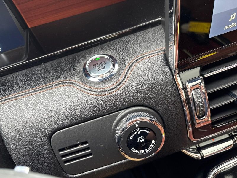 Used 2021 Lincoln Navigator ReserveImage 22