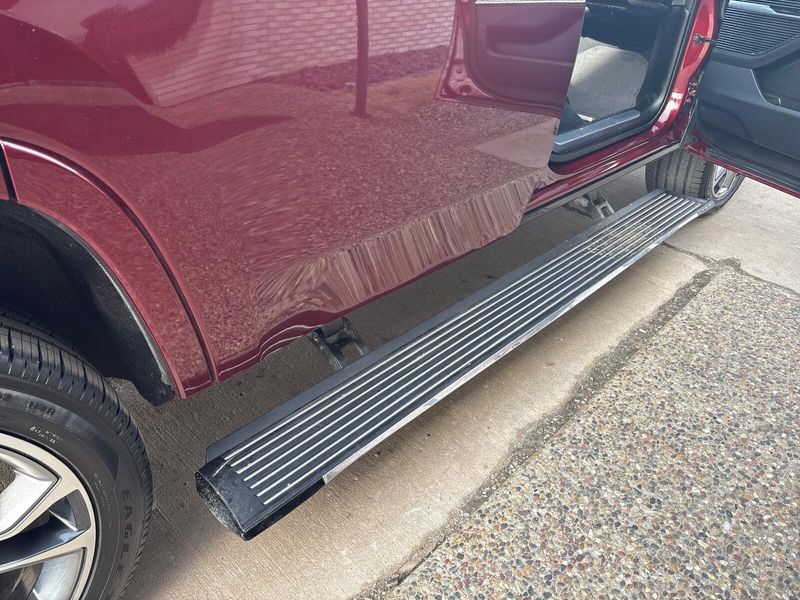 2022 Jeep Grand Wagoneer Series IIIImage 12