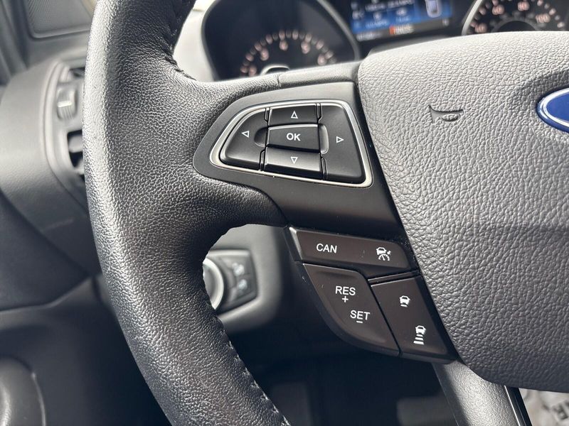 Used 2018 Ford Escape SEImage 15