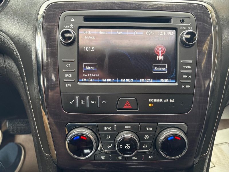 2016 Buick Enclave LeatherImage 21