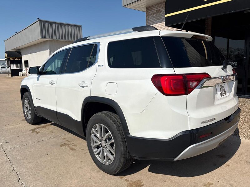 2018 GMC Acadia SLEImage 11