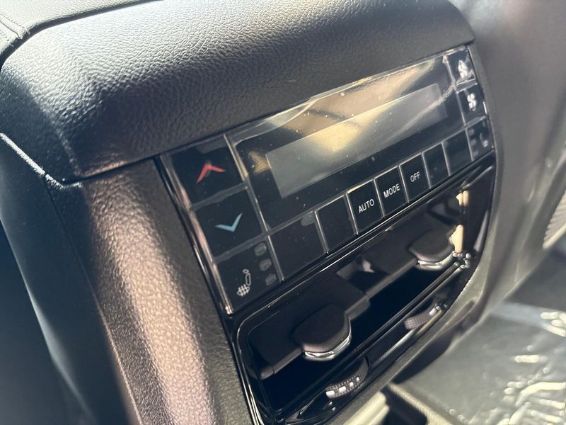 New 2026 Jeep Grand Cherokee L Limited 4x4Image 7