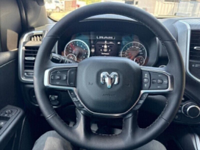 2025 RAM 1500 Big Horn Crew Cab 4x4 5