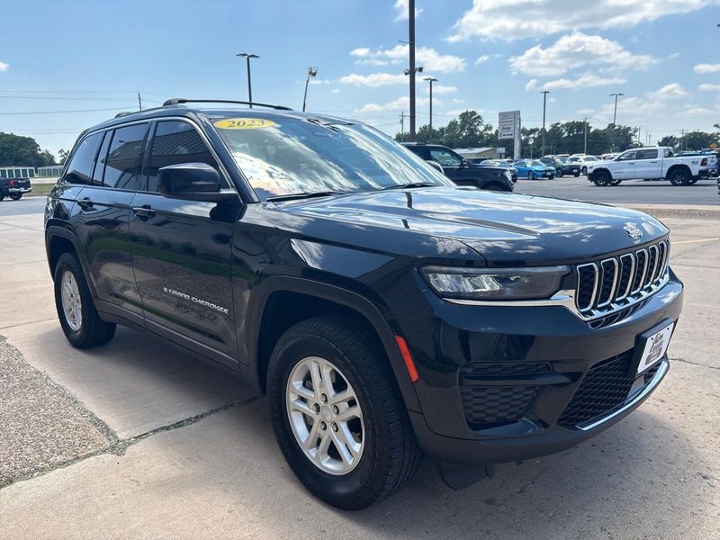 Used 2023 Jeep Grand Cherokee LaredoImage 7