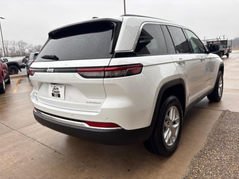 New 2026 Jeep Grand Cherokee Laredo X 4x4Image 9