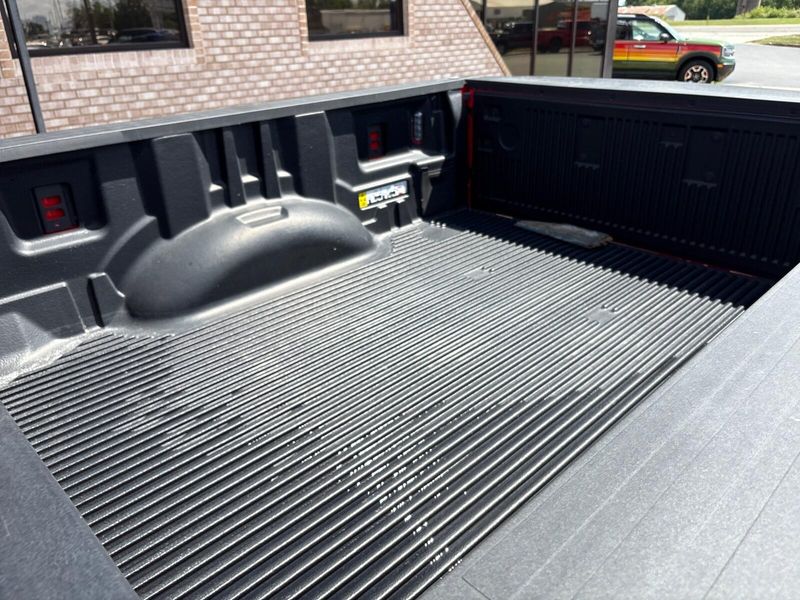 Used 2025 Ford F-250 LariatImage 14