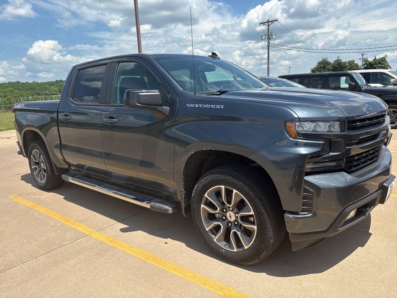 2020 Chevrolet Silverado 1500 RSTImage 2