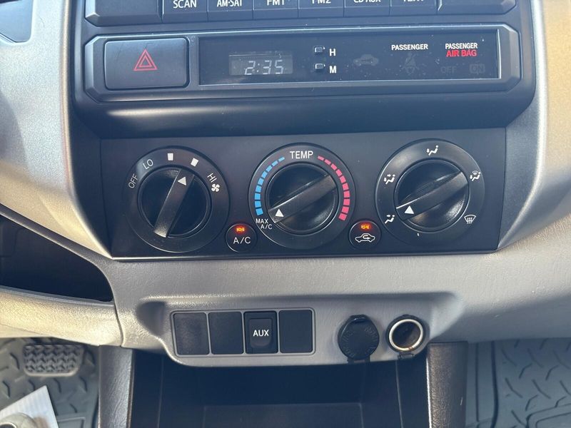 Used 2012 Toyota Tacoma Image 17