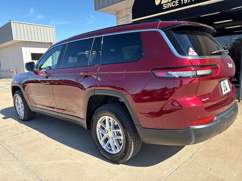 New 2025 Jeep Grand Cherokee L Laredo X 4x4Image 12