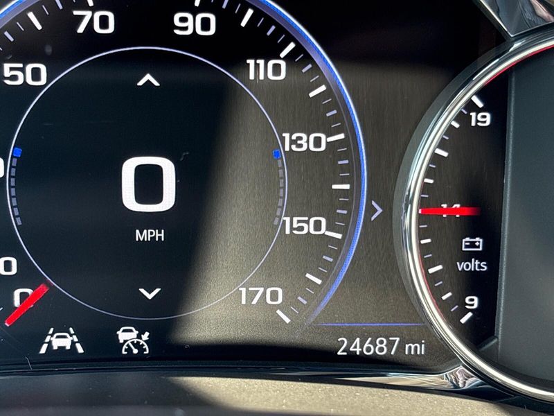 Used 2024 GMC Terrain DenaliImage 18