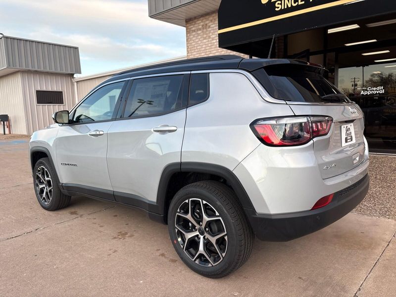 New 2026 Jeep Compass Limited 4x4Image 10
