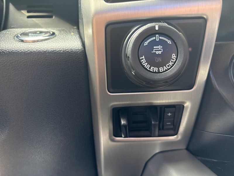 Used 2019 Ford F-150 PlatinumImage 23