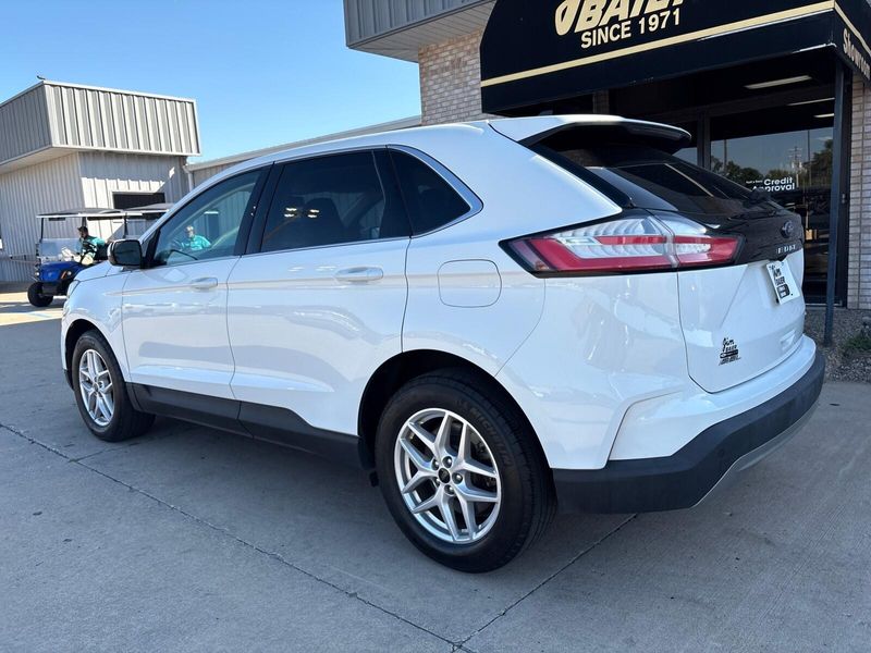 2023 Ford Edge SEL photo 10