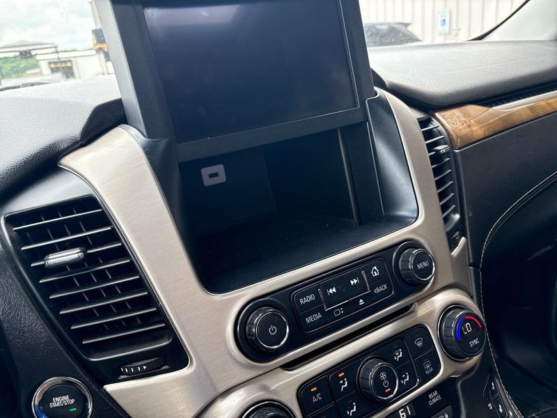 2016 GMC Yukon XL DenaliImage 28