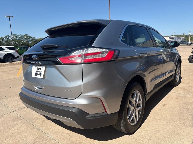 Used 2024 Ford Edge SELImage 8