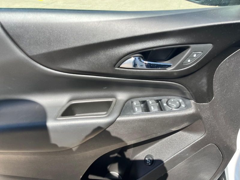 2019 Chevrolet Equinox LTImage 12