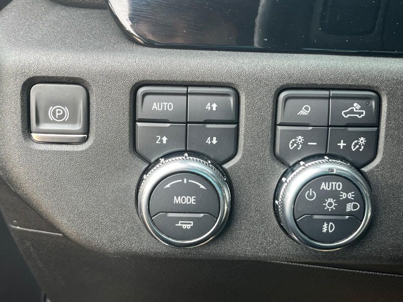 2024 GMC Sierra 2500HD SLTImage 18