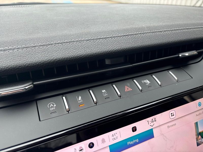 New 2026 Jeep Grand Cherokee Laredo Altitude 4x4Image 19