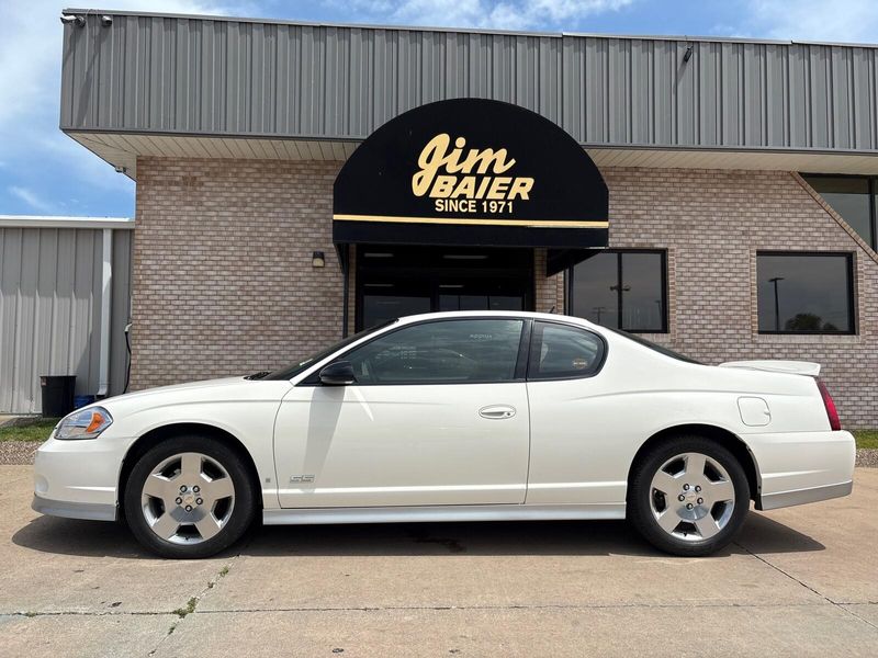 Used 2007 Chevrolet Monte Carlo SSImage 2