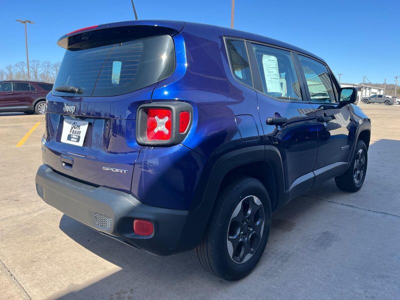 2018 Jeep Renegade SportImage 8