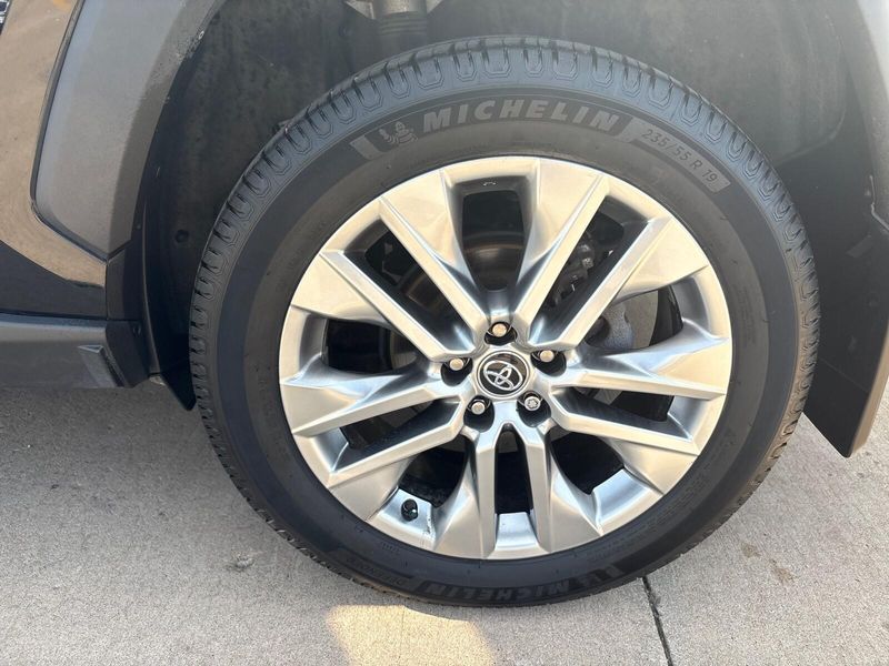 Used 2021 Toyota RAV4 XLE PremiumImage 12