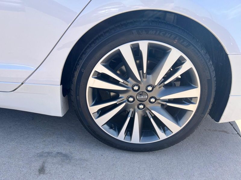 2020 Lincoln MKZ ReserveImage 12