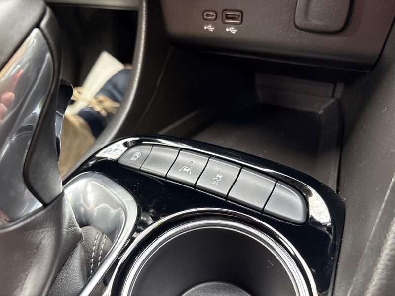 2025 Buick Encore GX Sport TouringImage 18