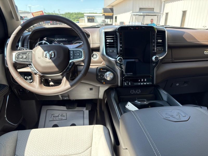 2025 RAM 1500 Laramie Crew Cab 4x4 5