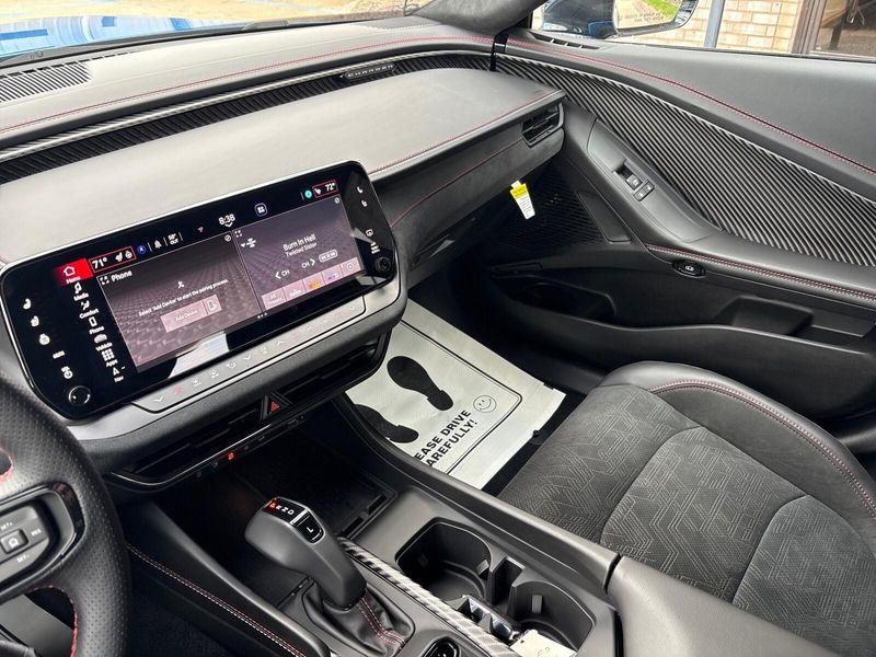 New 2026 Dodge Charger Scat Pack Plus 4-door AwdImage 17