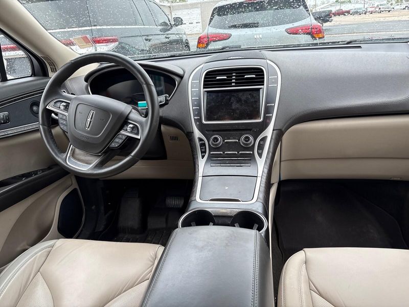 2019 Lincoln Nautilus SelectImage 6