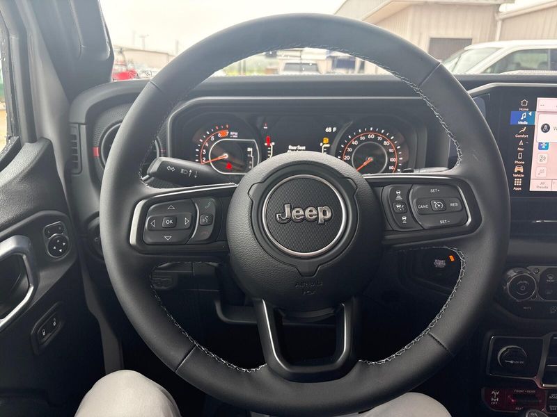 New 2027 Jeep Wrangler RubiconImage 13