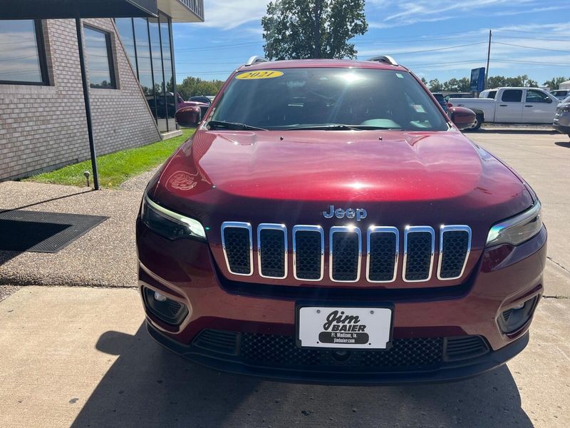 2021 Jeep Cherokee Latitude LuxImage 6