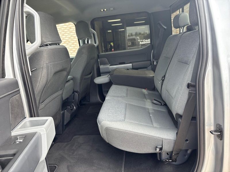 2024 Ford F-150 XLT photo 4