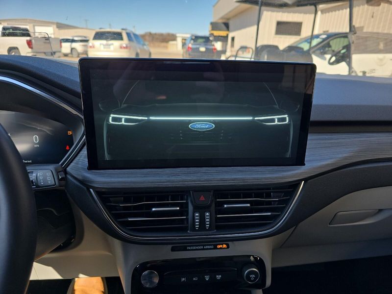 2023 Ford Escape PlatinumImage 14