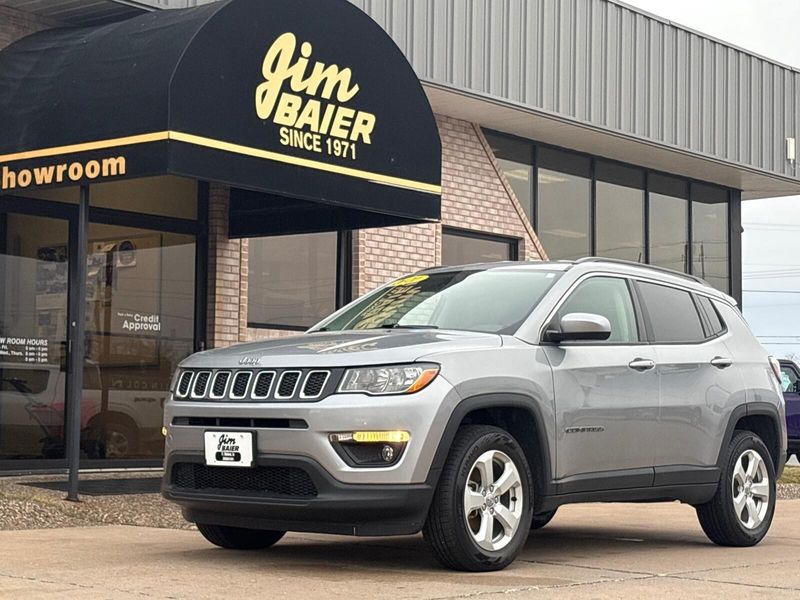 Used 2021 Jeep Compass LatitudeImage 1