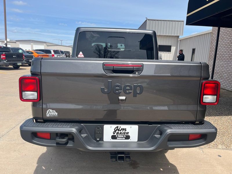 2025 Jeep Gladiator Sport S 4x4Image 9