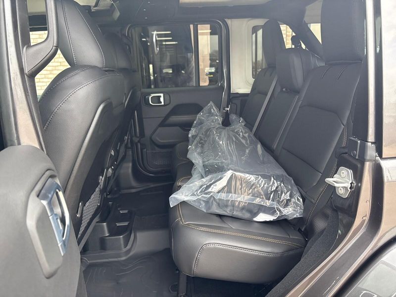 New 2026 Jeep Wrangler 4-door SaharaImage 4