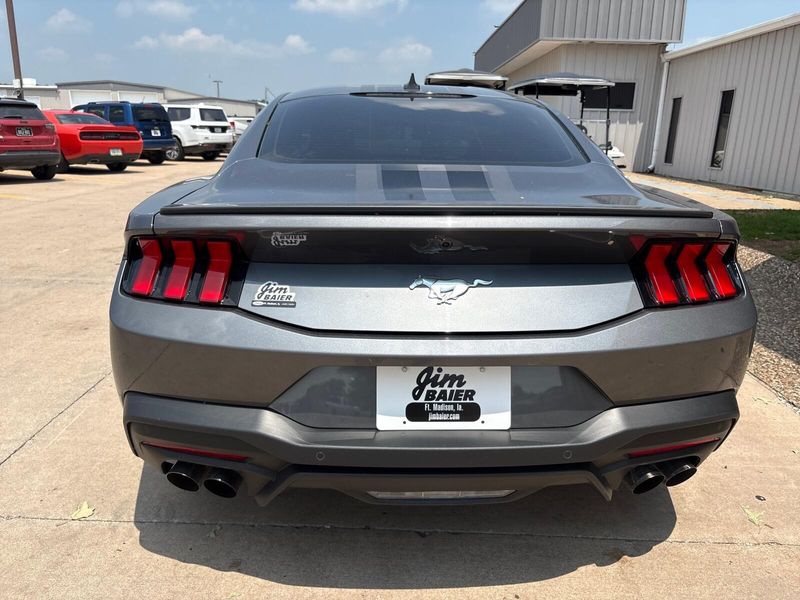 2024 Ford Mustang EcoBoostImage 9