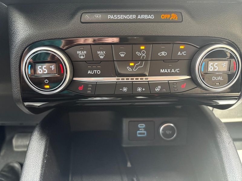 Used 2021 Ford Escape TitaniumImage 21
