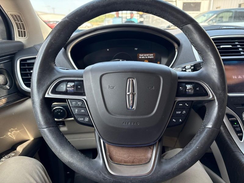 Used 2020 Lincoln Nautilus ReserveImage 7