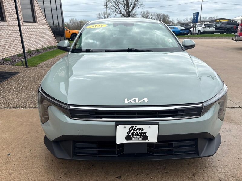 Used 2025 Kia K4 LXImage 6