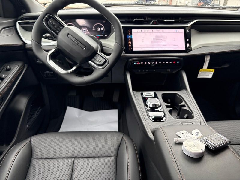 New 2026 Jeep Cherokee Limited Altitude 4x4Image 5