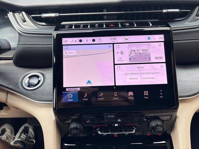 New 2025 Jeep Grand Cherokee L Limited 4x4Image 19