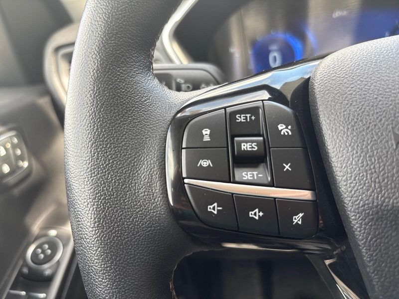 Used 2021 Ford Escape TitaniumImage 16
