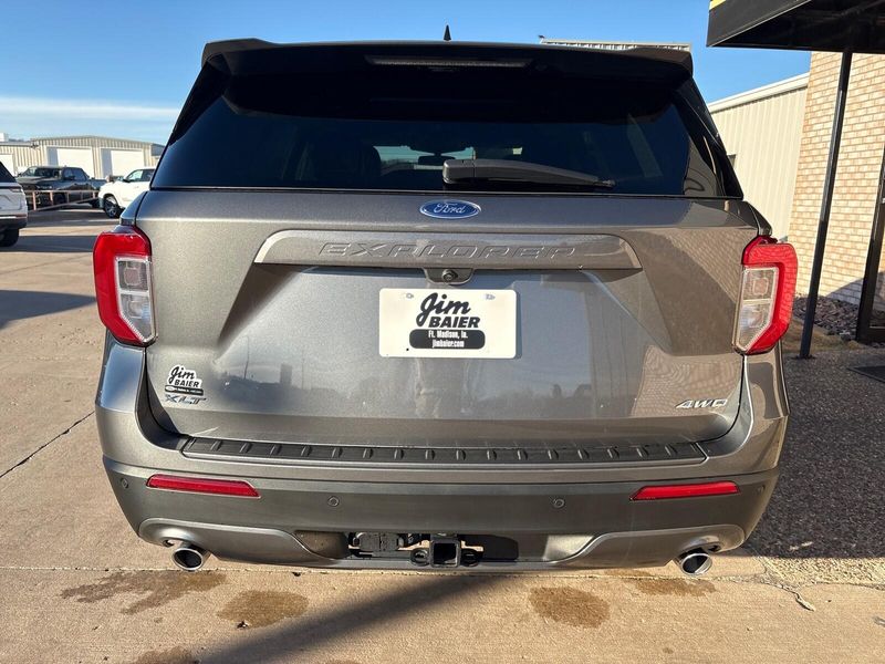 Used 2023 Ford Explorer XLTImage 10