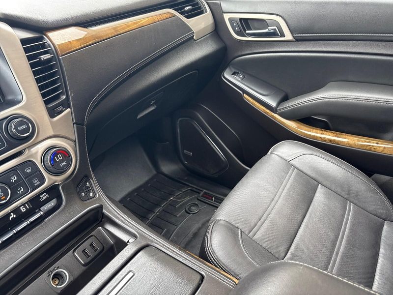 2016 GMC Yukon XL DenaliImage 32