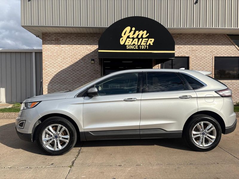 Used 2017 Ford Edge TitaniumImage 2