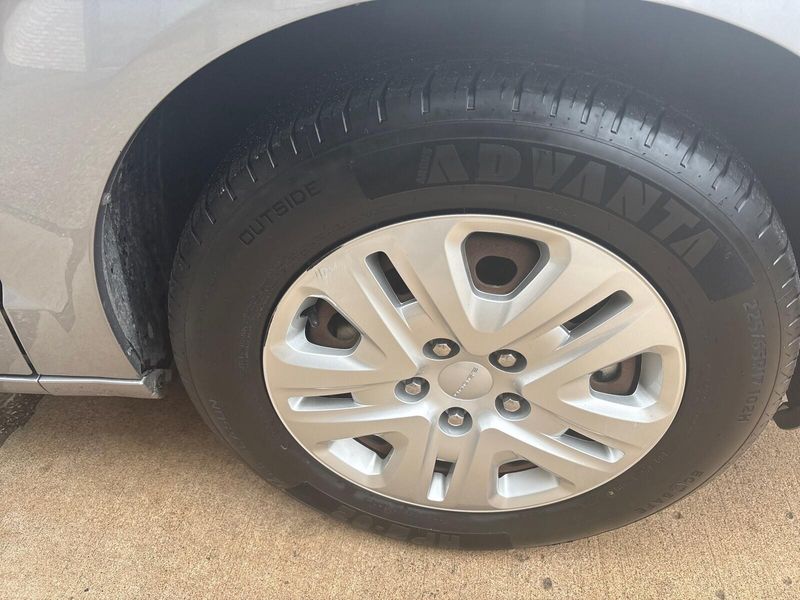 Used 2019 Dodge Grand Caravan SEImage 12